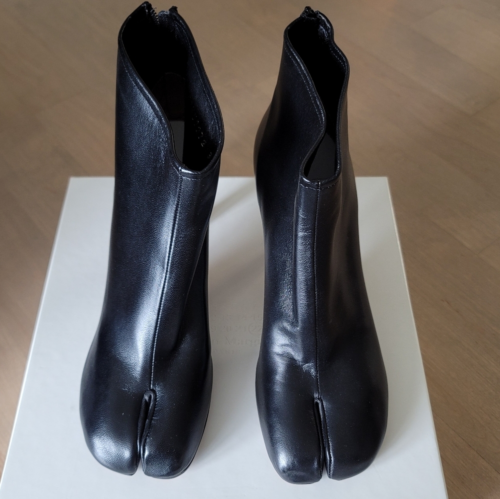 Maison Martin Margiela Black Split-Toe Leather Ankle Booties — Tabi Style